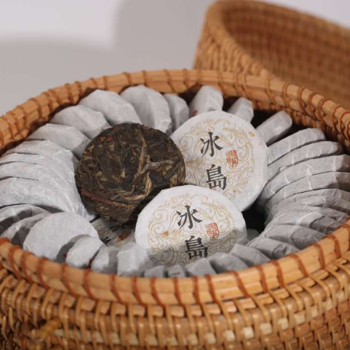 蓉华号2019年冰岛八克小饼生茶花果香小巧单泡便捷冲泡古树原料