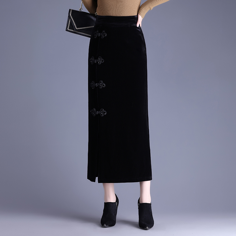 金丝绒包臀半身裙女秋冬2025新款高腰修身复古盘扣开叉一步裙长裙