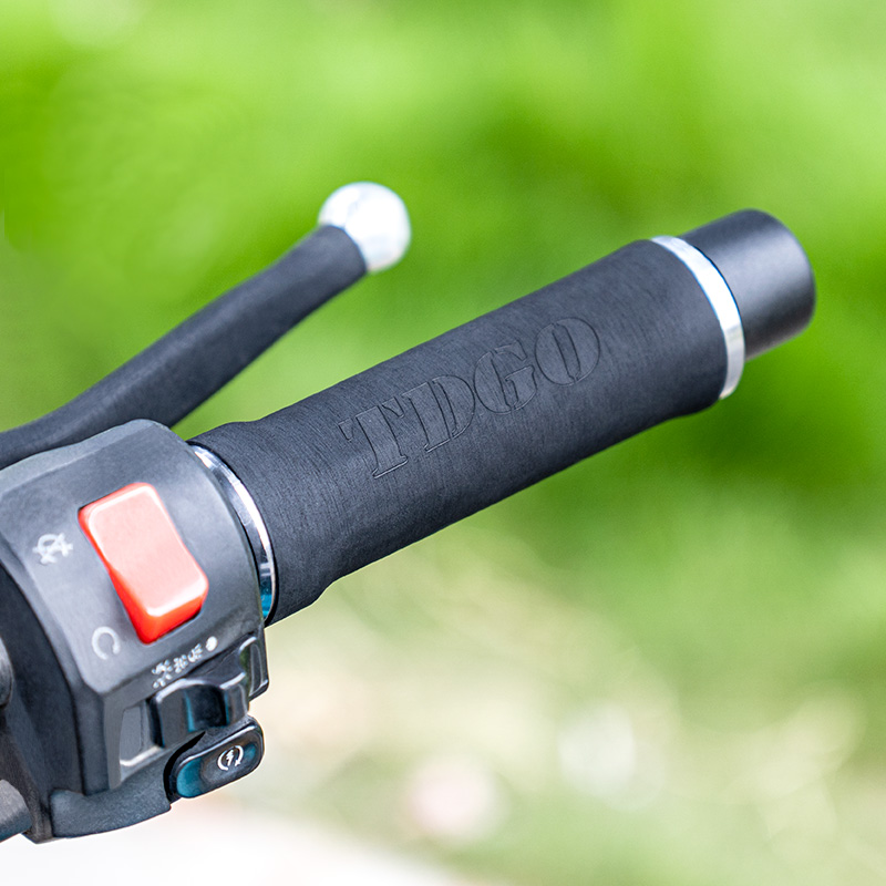 摩托车防滑防汗橡胶热缩手把套踏板电车通用改装配件车把套牛角套