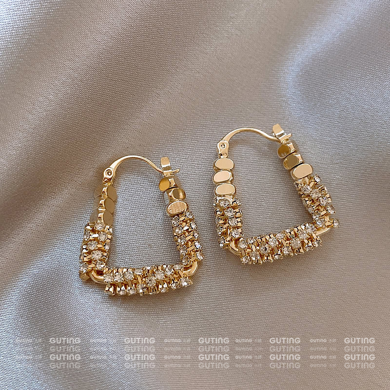 铜合金合成锆石耳饰 13633碎银子方形耳环女方圆脸个性高级感耳饰