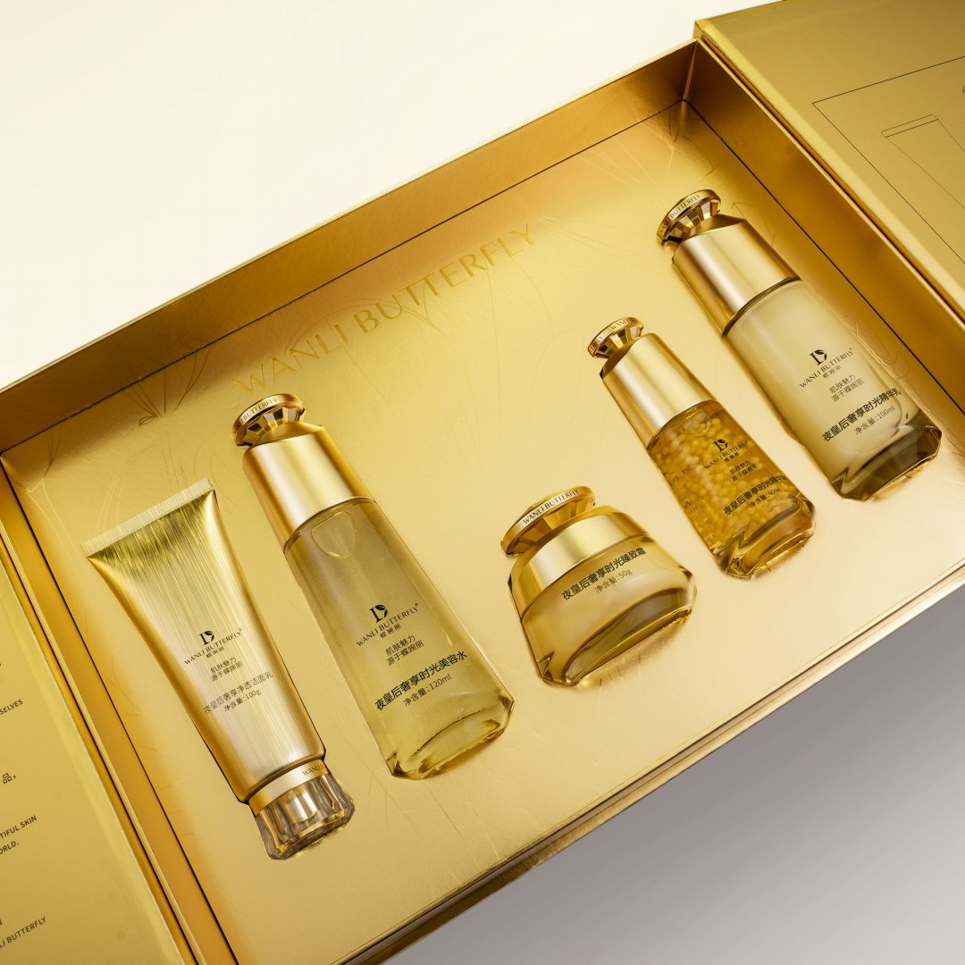 蝶婉丽夜皇后奢享时光臻致套五件套盒补水保湿紧致护肤品套盒