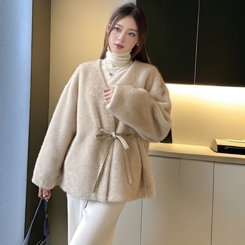 2024新款冬季小个子网红针织系带收腰毛毛外套气质大衣女皮毛一体