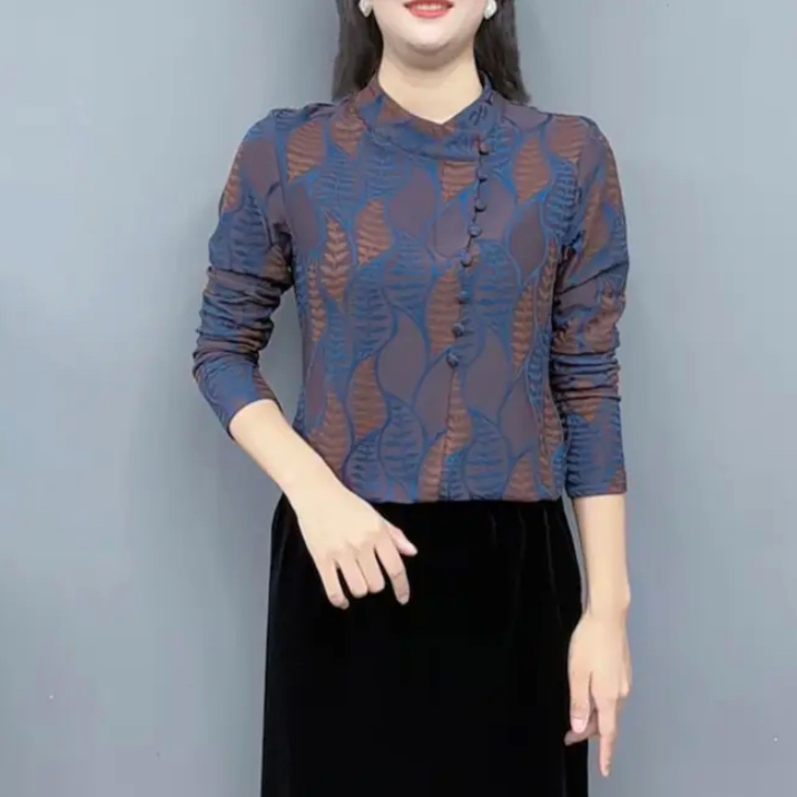 2024秋冬新款时尚轻奢设计感不规则圆领提花小衫气质显瘦长袖上衣