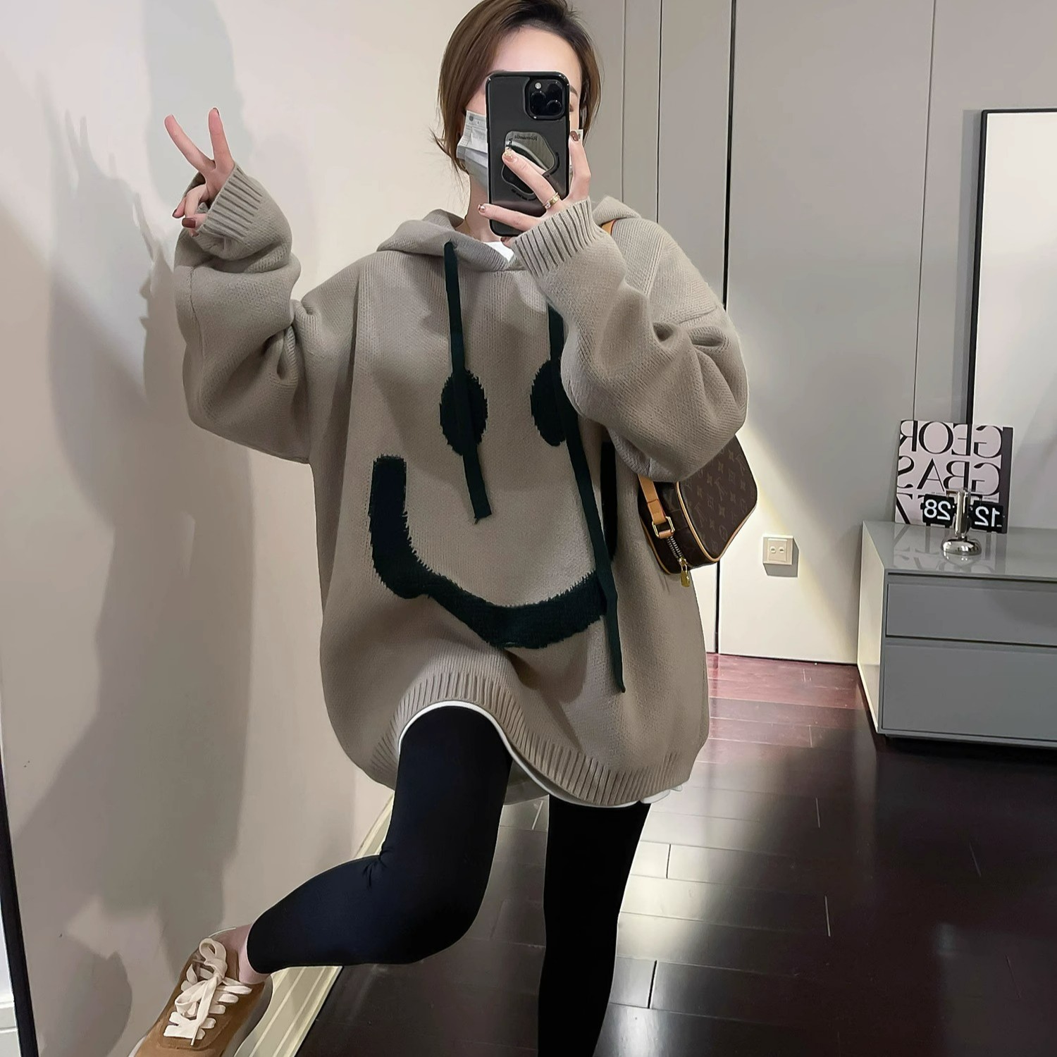 网红款笑脸连帽毛衣女秋冬新款慵懒风宽松长袖针织衫中长款上衣