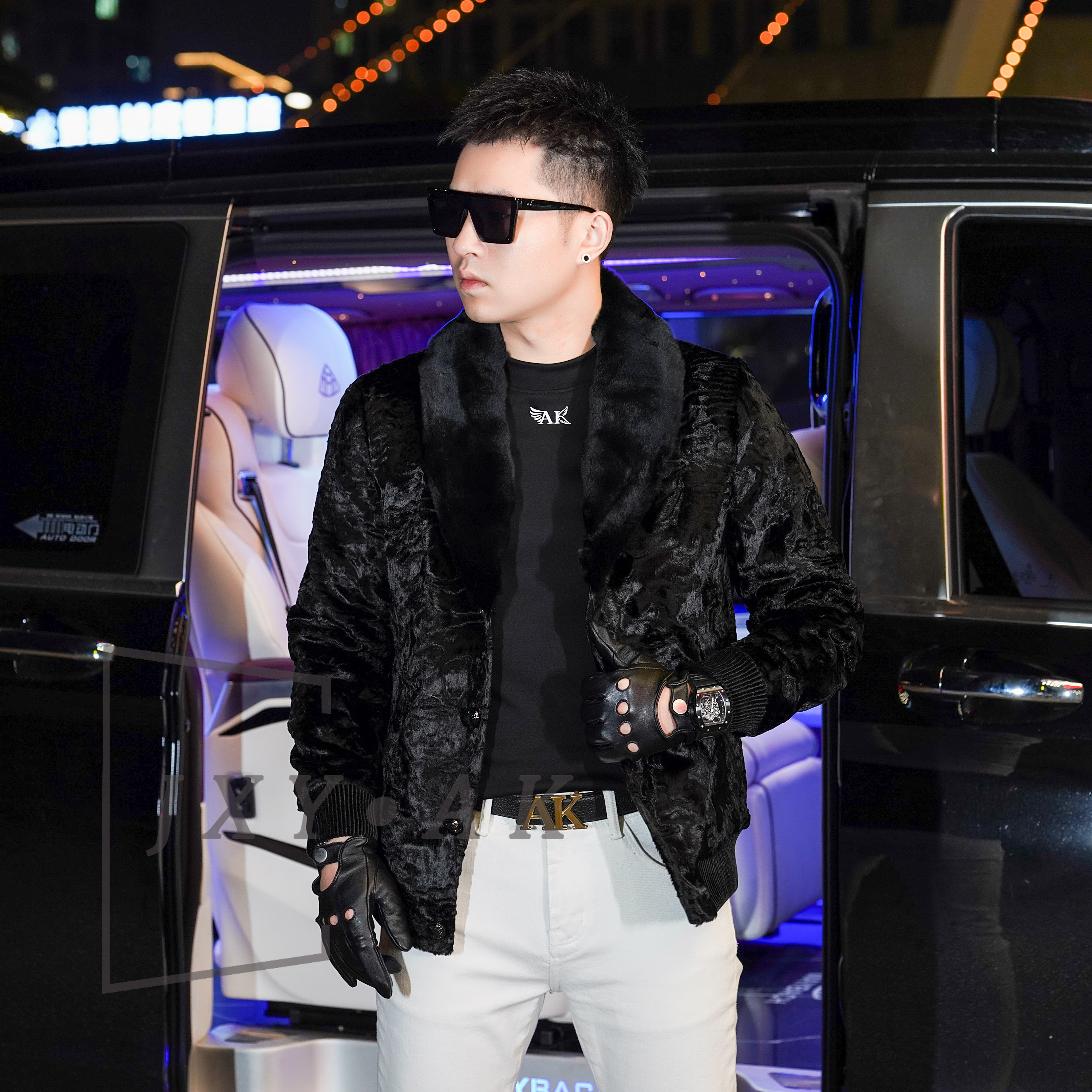 AK/2025冬季新款白鸭羽绒男高端轻奢进口獭兔毛短款羽绒大衣外套