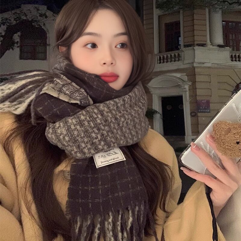2025新款咖色格子围巾女冬季加厚保暖复古百搭高级感情侣披肩围脖