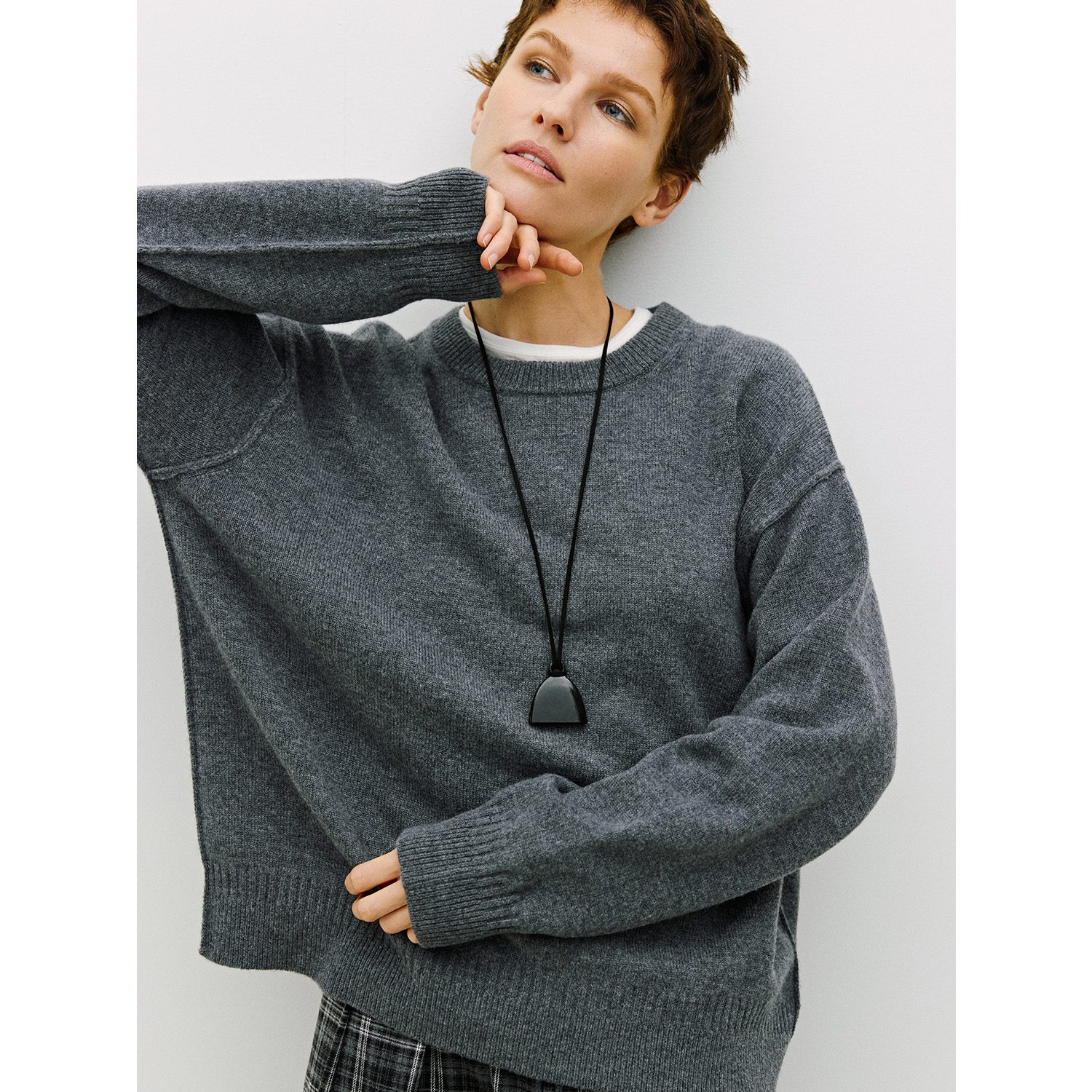 MARIUS“卫衣衫”治愈美利奴宽松落肩V领/圆领针织套头衫