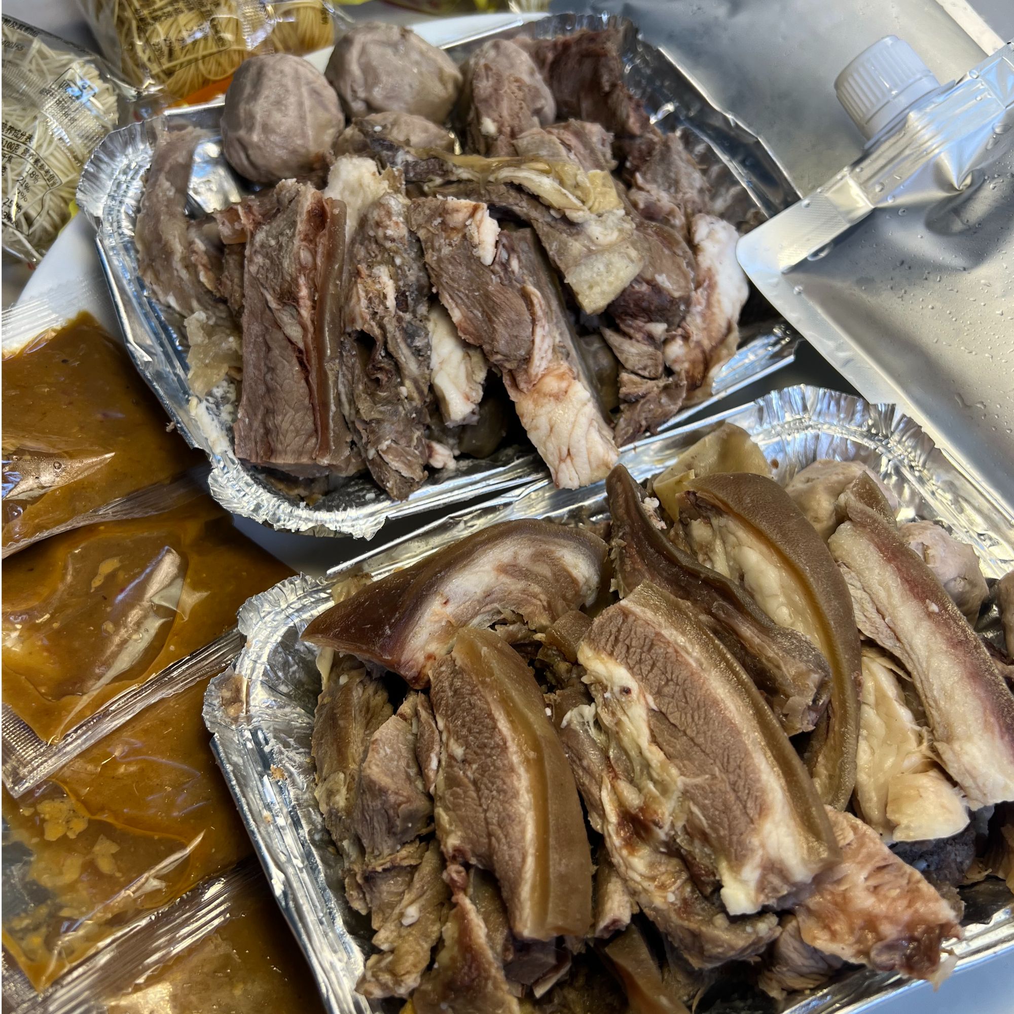 鸭脯兄高品质清炖羊肉两斤净肉无骨无水份送原汤送面