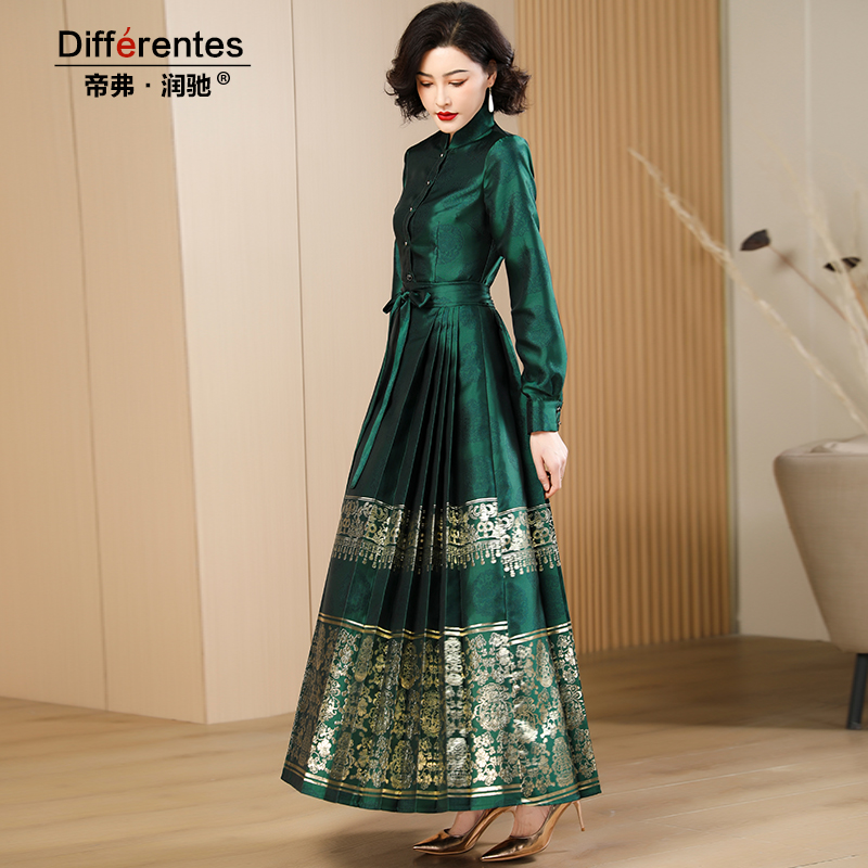 帝弗润驰春秋新款复古中式改良马面裙两件套女绿色洋气国风套装
