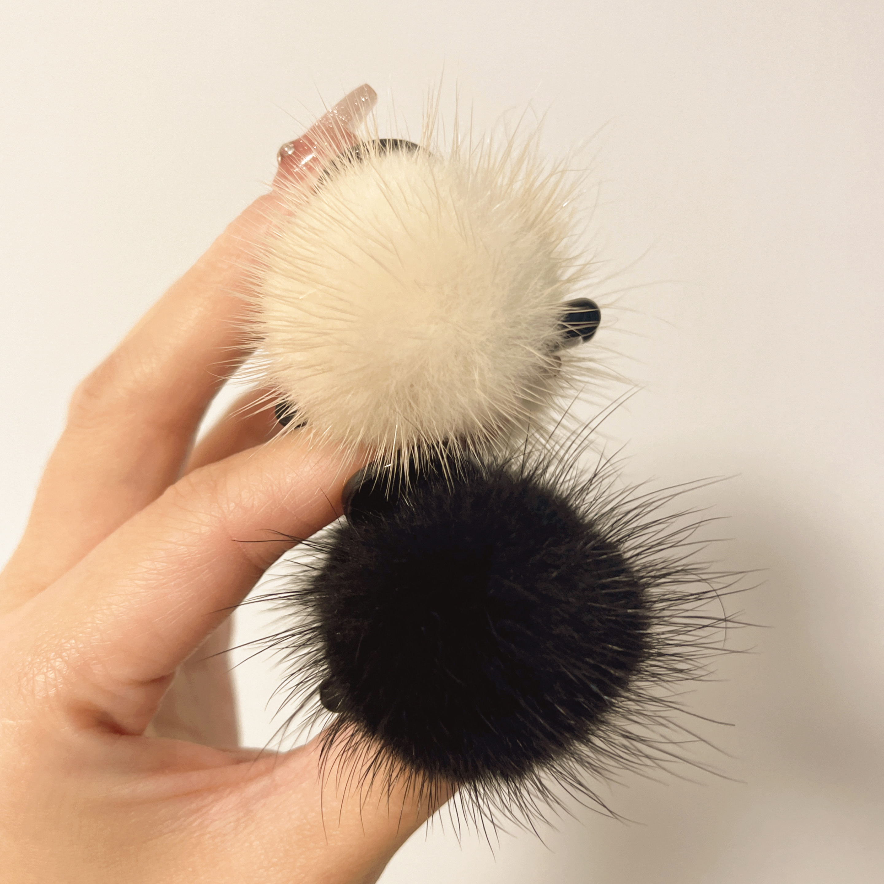 约4.5公分抓夹 超仙秋冬毛球小抓夹女新款半抓发夹侧边刘海夹发饰