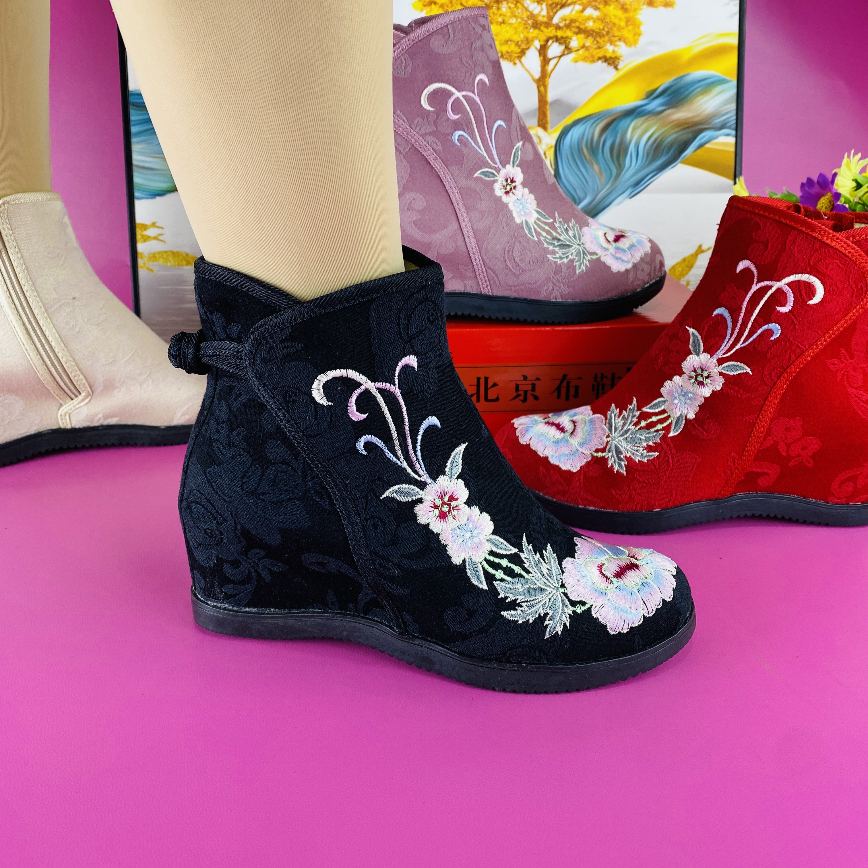冬季高帮鞋内增高百搭绣花加绒软底坡跟秋冬古风国风老北京布鞋女