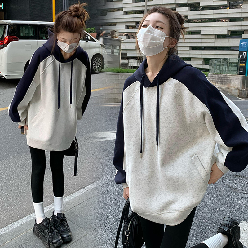 撞色连帽孕妇装卫衣女春秋季新款中长款遮屁股宽松网红孕妇上衣服