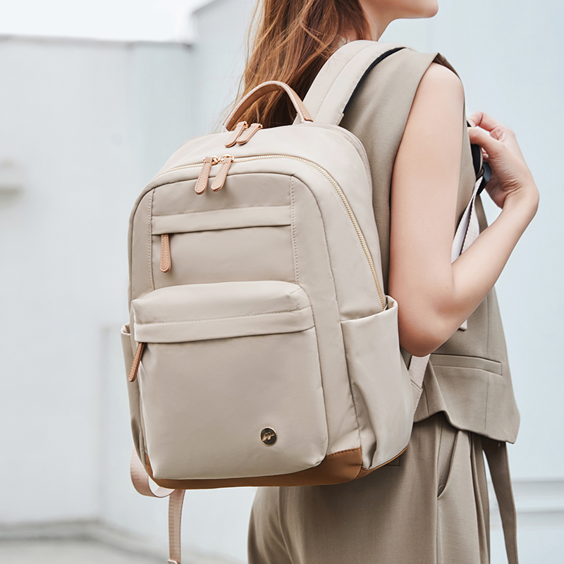 休闲双肩包旅游背包女轻便大容量百搭潮流时尚韩版新款电脑包女