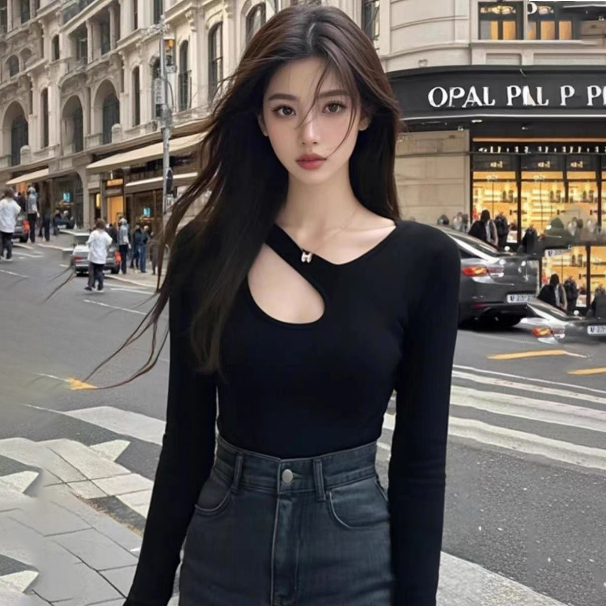 纯欲辣妹黑色小心机镂空上衣女秋冬设计感小众修身长袖性感打底衫