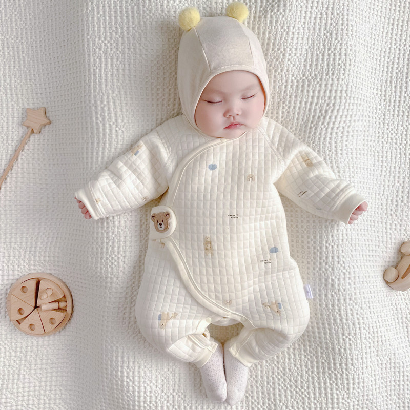 新生儿衣服婴幼儿三层夹棉薄棉保暖男女宝宝双层护肚连体衣蝴蝶衣