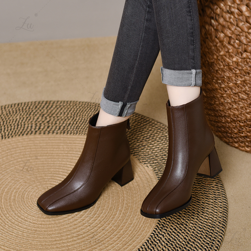 2025年冬季时尚百搭舒适方头牛皮高跟粗跟后拉链气质时尚短靴女