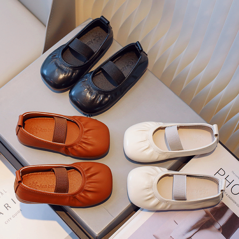 女童皮鞋公主鞋2025新款春秋儿童豆豆鞋软底百搭芭蕾风小女孩单鞋