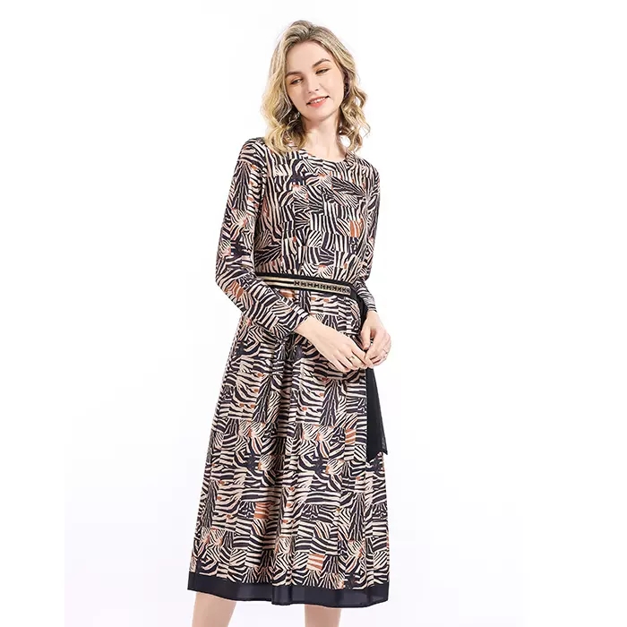 声雨竹秋季气质连衣裙九分袖修身收腰套头圆领印花裙子