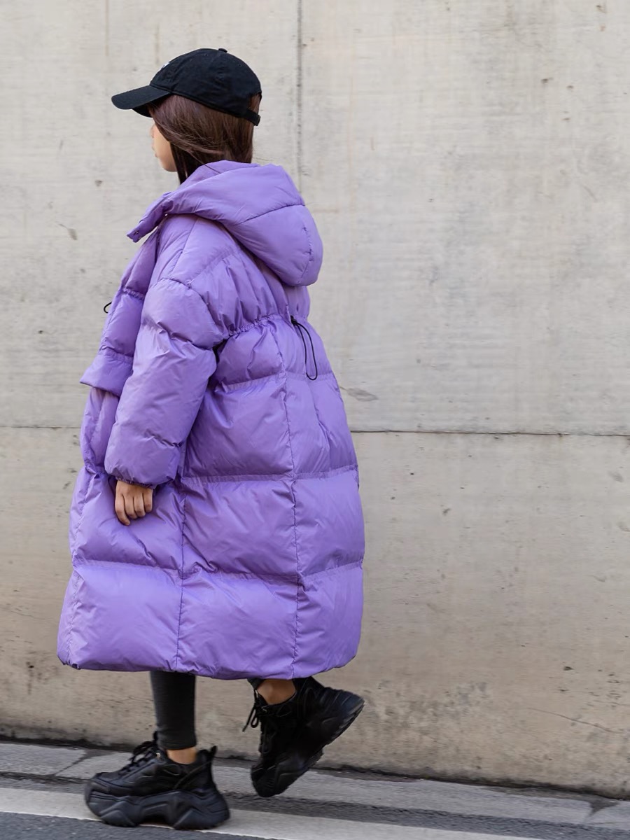 小宝超人女童男童轻奢连帽宽松加厚中大童中长款亲子过膝羽绒服潮