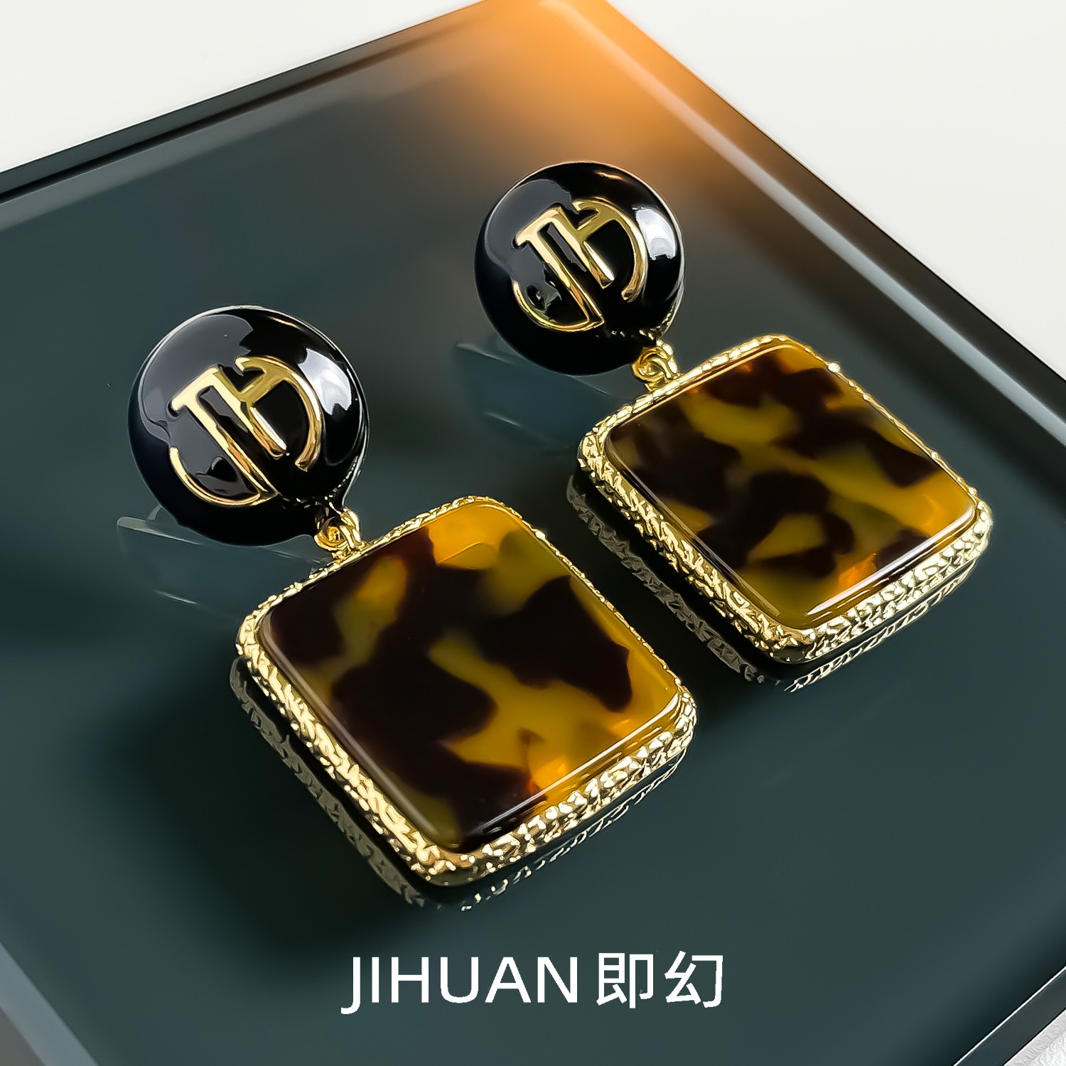 铜合金耳饰 简约港风气质轻奢耳环豹纹吊坠小众个性JH-6939