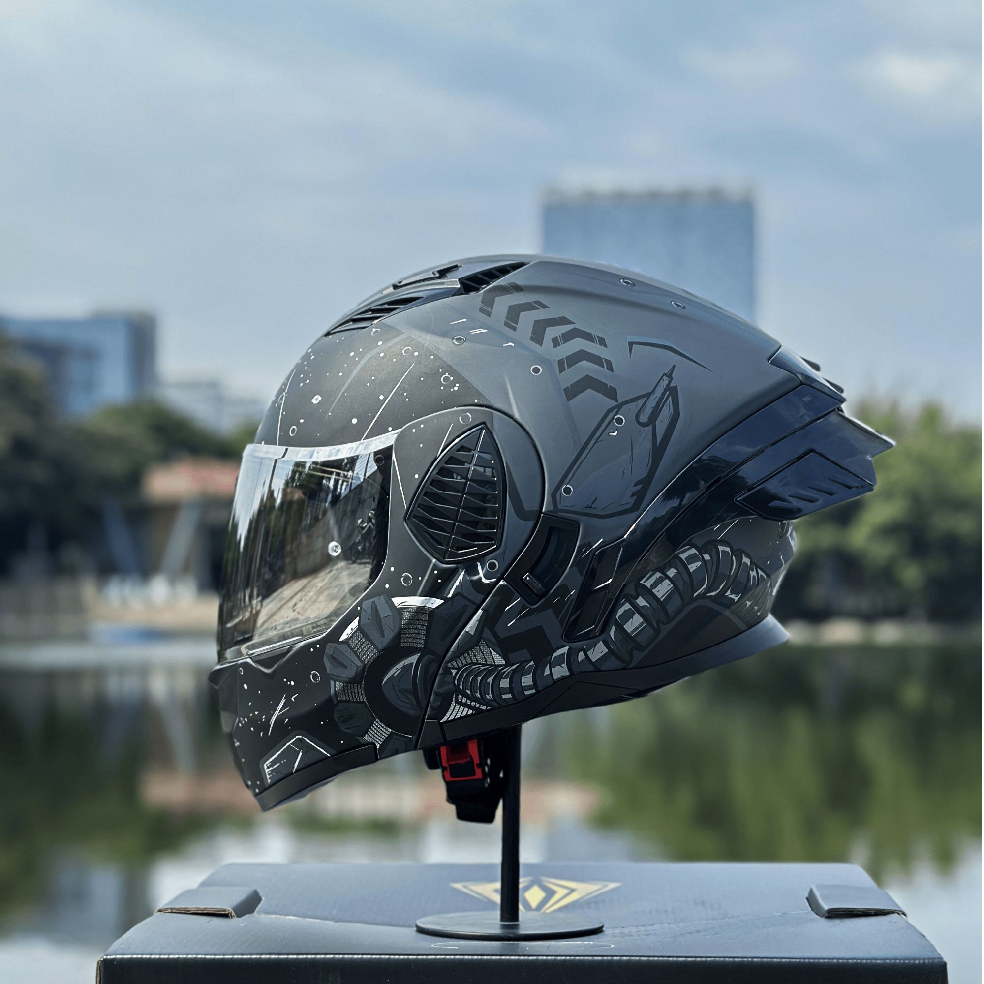 NBTK揭面盔小盔体轻量化四季保温透气复古巡航街车仿赛拉力头盔