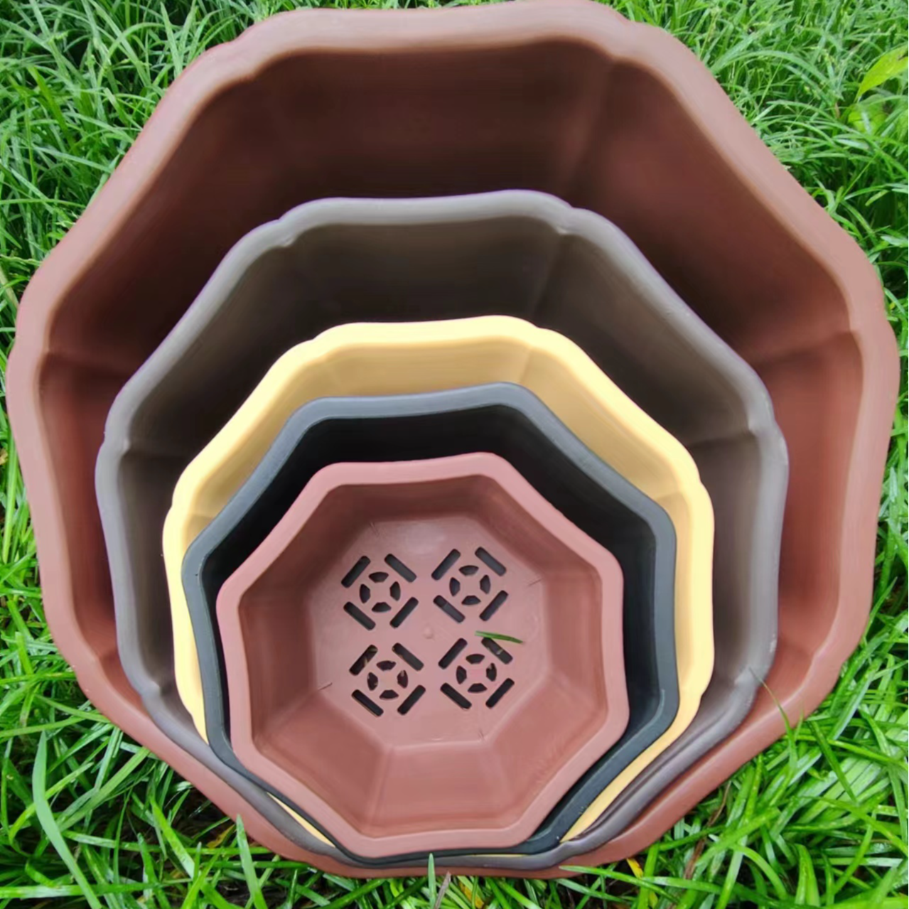 有沿八方盆加厚款树脂类花盆