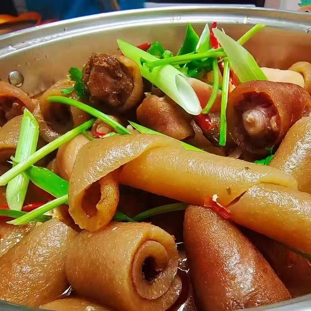 湖北恩施高山农家烟熏腊猪皮