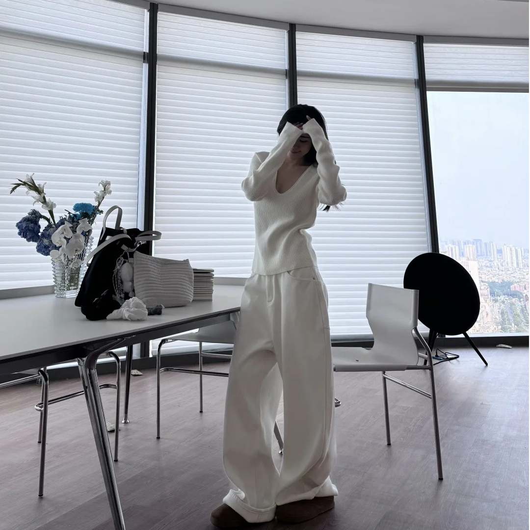 时尚套装新款卷边坑条U领纯色打底针织衫休闲百搭显瘦长袖上衣