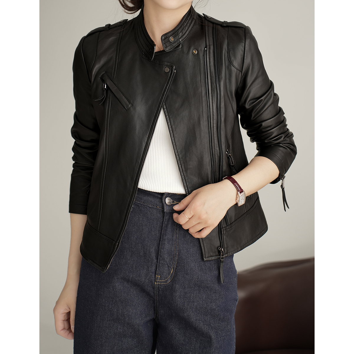 海宁2025新款真皮绵羊皮立领上衣短款皮衣女士机车服皮夹克外套