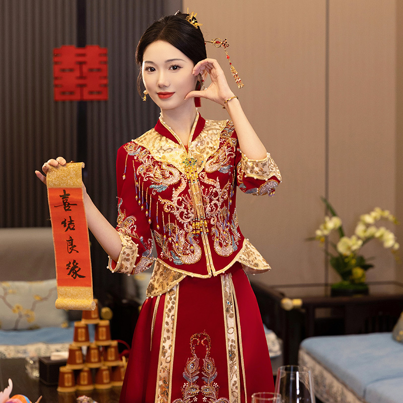 V领秀禾服新娘新款结婚服装中式出嫁小个子婚礼大气修身禾秀复古