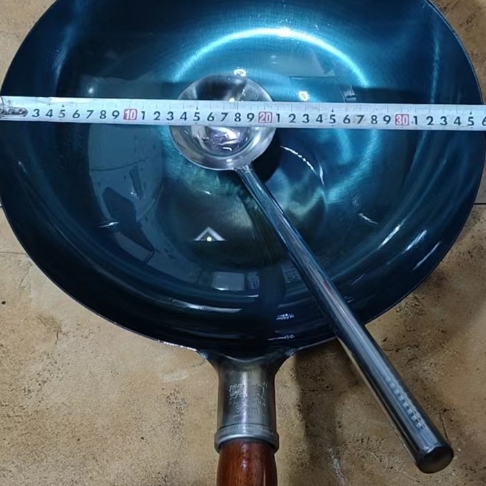 老式铁锅36号无涂层 人工烤蓝炒菜嘎嘎香赠送手勺一把