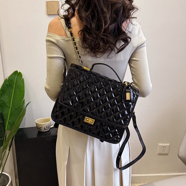 双肩包包女2025小众设计手提菱格背包大容量漆皮小香风女包百搭