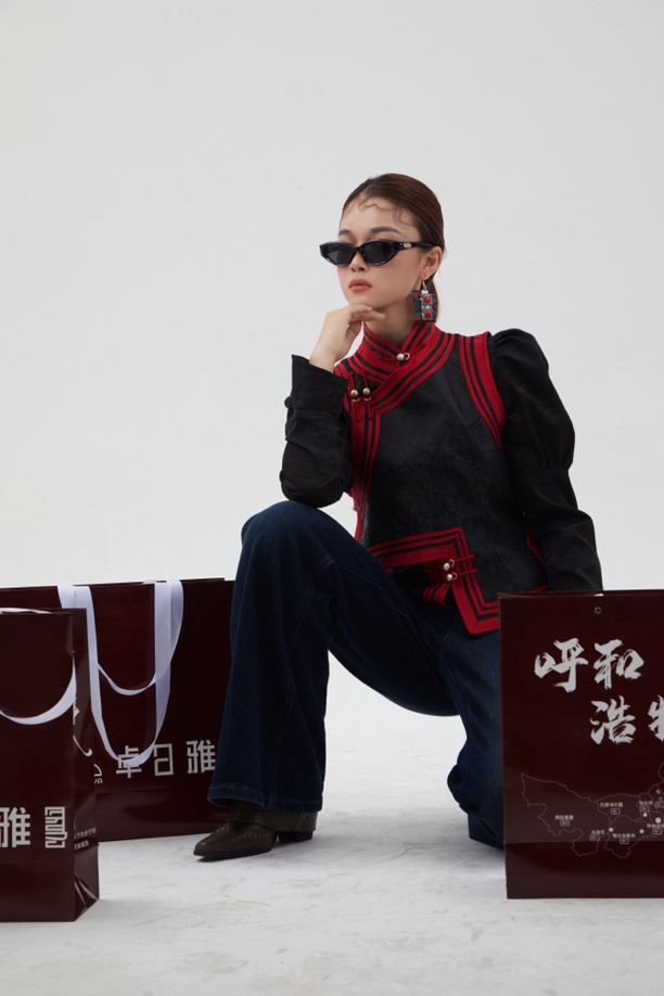 【卓日雅】8815民族风复古传统修身马甲 中国式蒙古族民族风