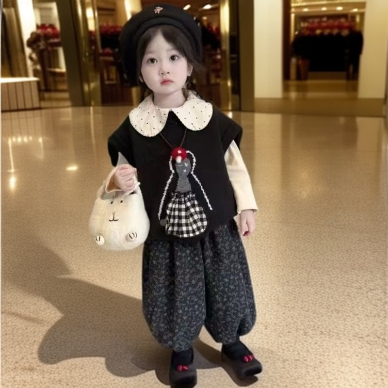 春装马甲长袖三件套打底宝宝复古2025独特漂亮女童秋款套装儿童