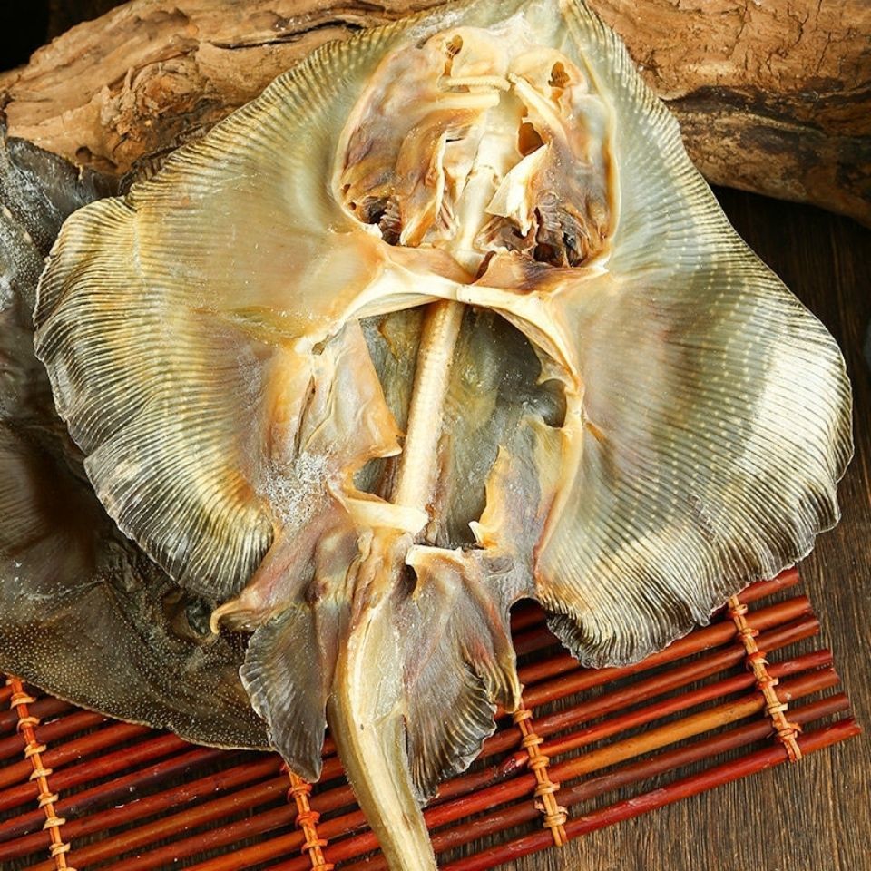 老板鱼干2斤3条左右软骨鱼干魔鬼鱼干琵琶鱼干鳐鱼干青岛特产海鲜