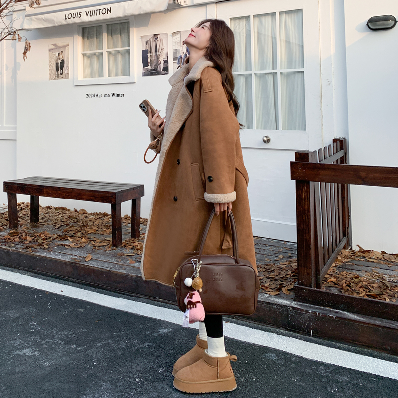 复古爆款美拉德中长款皮毛一体外套2025冬季新款宽松加绒加厚棉服