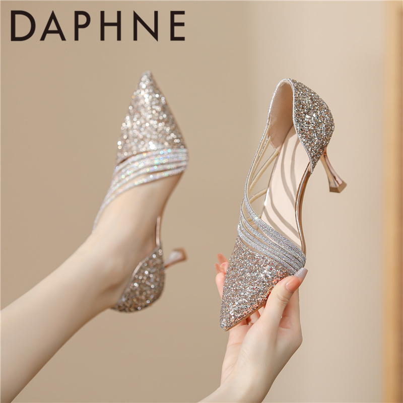 达芙妮婚鞋新娘鞋禾秀婚纱两穿久穿不累脚的高级感百搭水晶高跟鞋