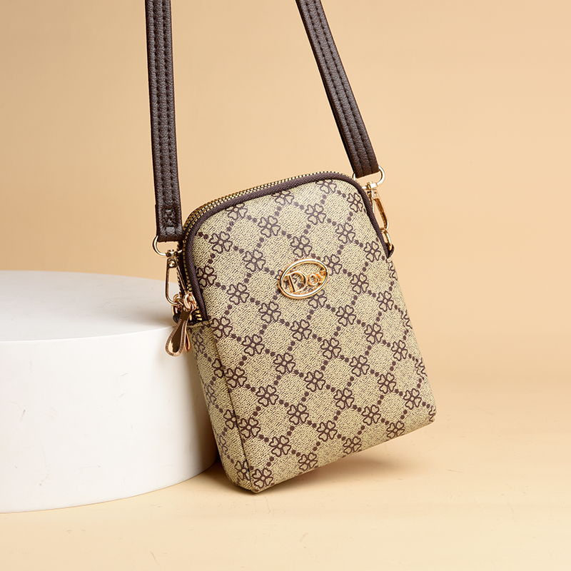 手机包小挎包妈妈小包包时尚菱格新款女包中老年斜挎包单肩包竖款