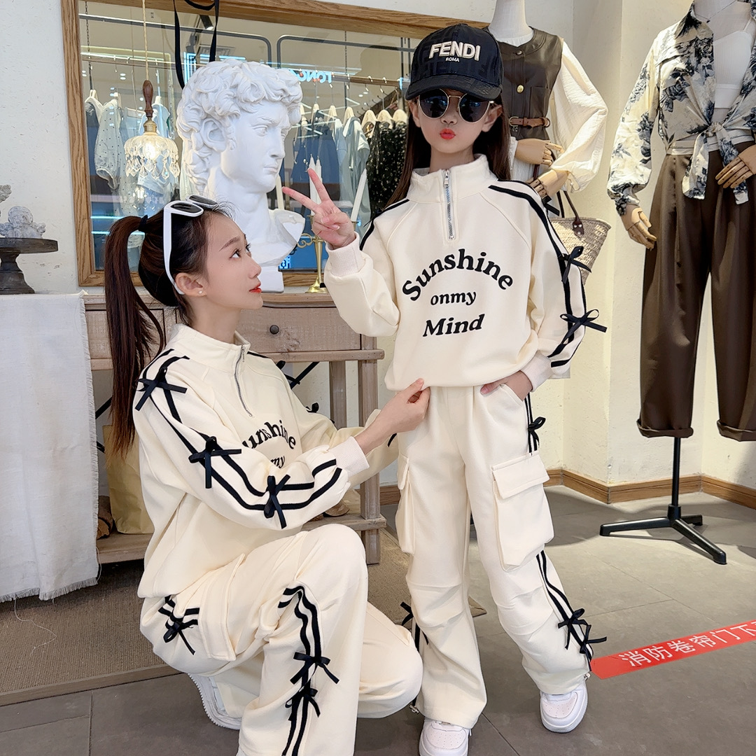 女童春秋款套装2024新款潮酷穿搭韩系蝴蝶结工装风运动服套装