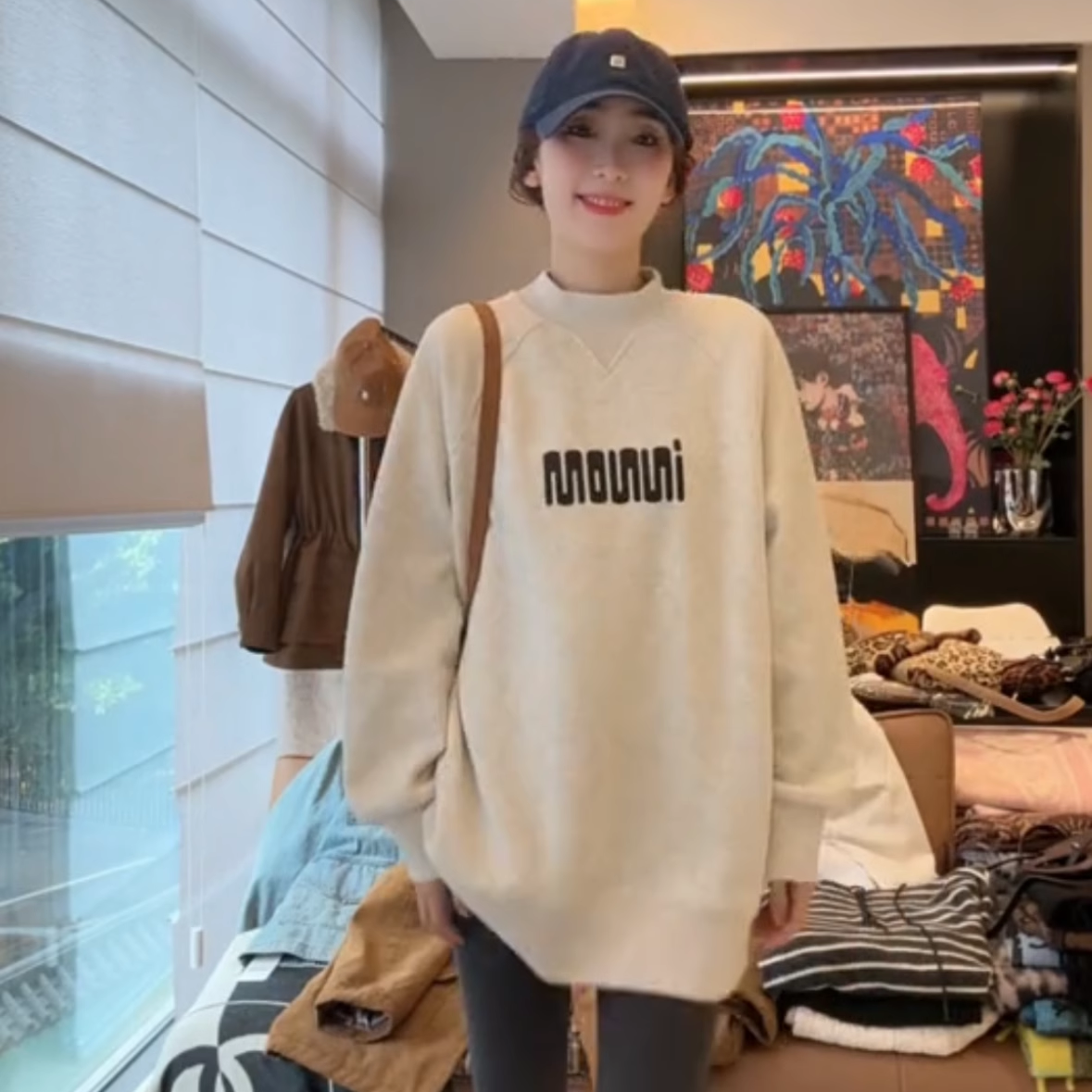 欧货半高领加绒加厚字母卫衣女2025新款御寒保暖中长叠穿打底上衣