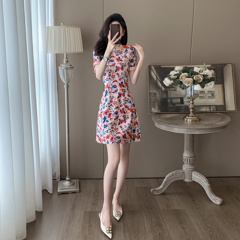 国风碎花连衣裙女夏季显瘦气质高级感小个子减龄外出洋气裙子