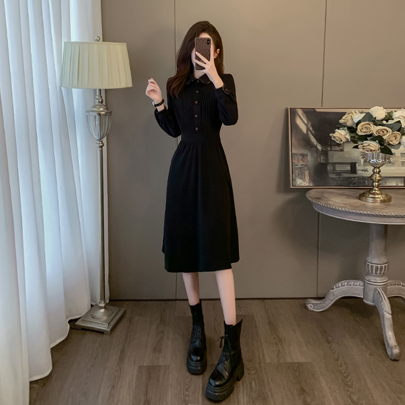 黑色气质长袖连衣裙女秋冬收腰显瘦高级感加绒加厚配大衣打底裙子