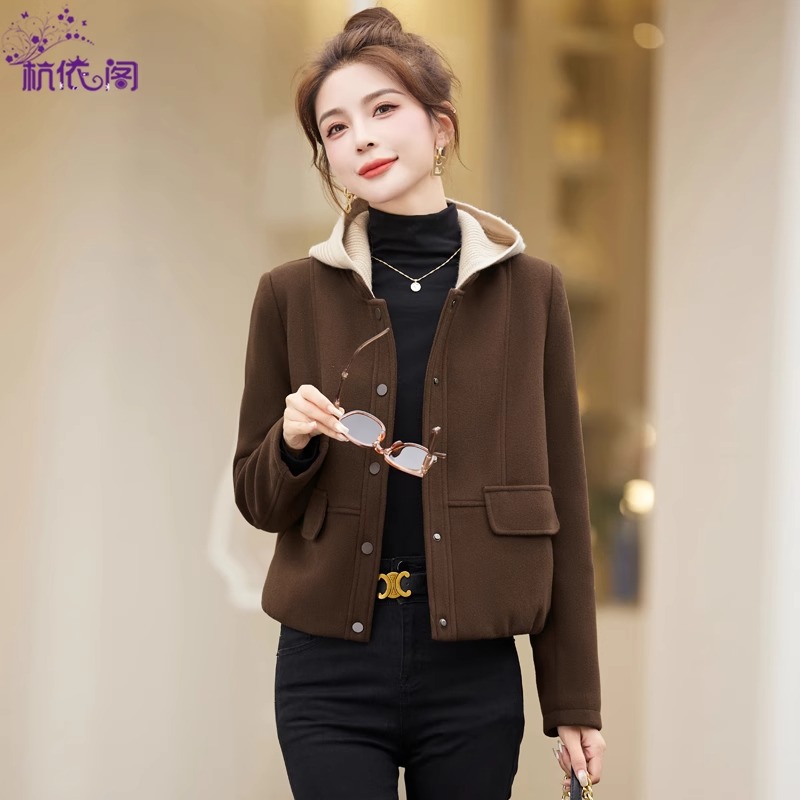 短款毛呢外套女2025年秋冬新款高级感小个子气质连帽呢子大衣夹克