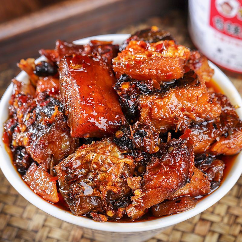 香辣鱼排罐装即食熏鱼腊鱼下饭菜湖南特产鱼尾鱼块瓶装