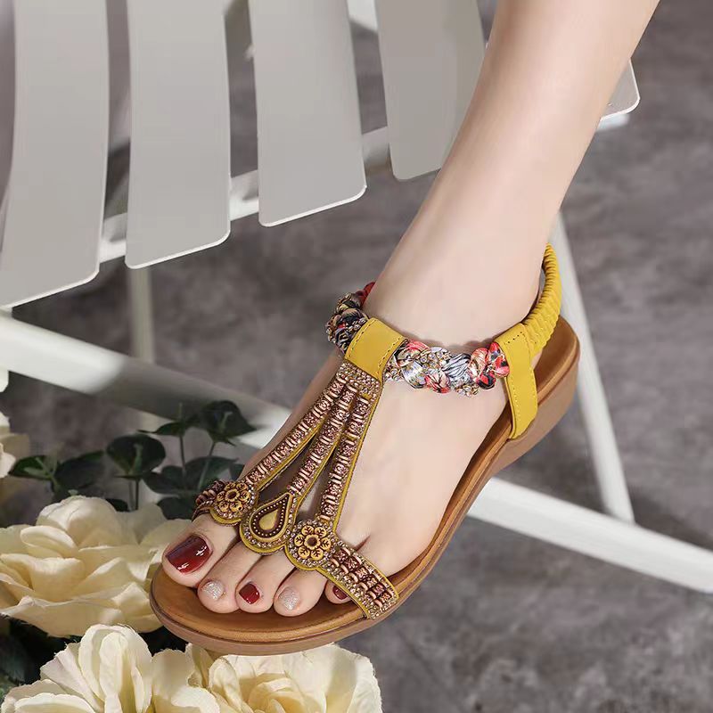 软皮软底轻便凉鞋女2025夏季新款百搭休闲仙女风波西米亚配裙子鞋