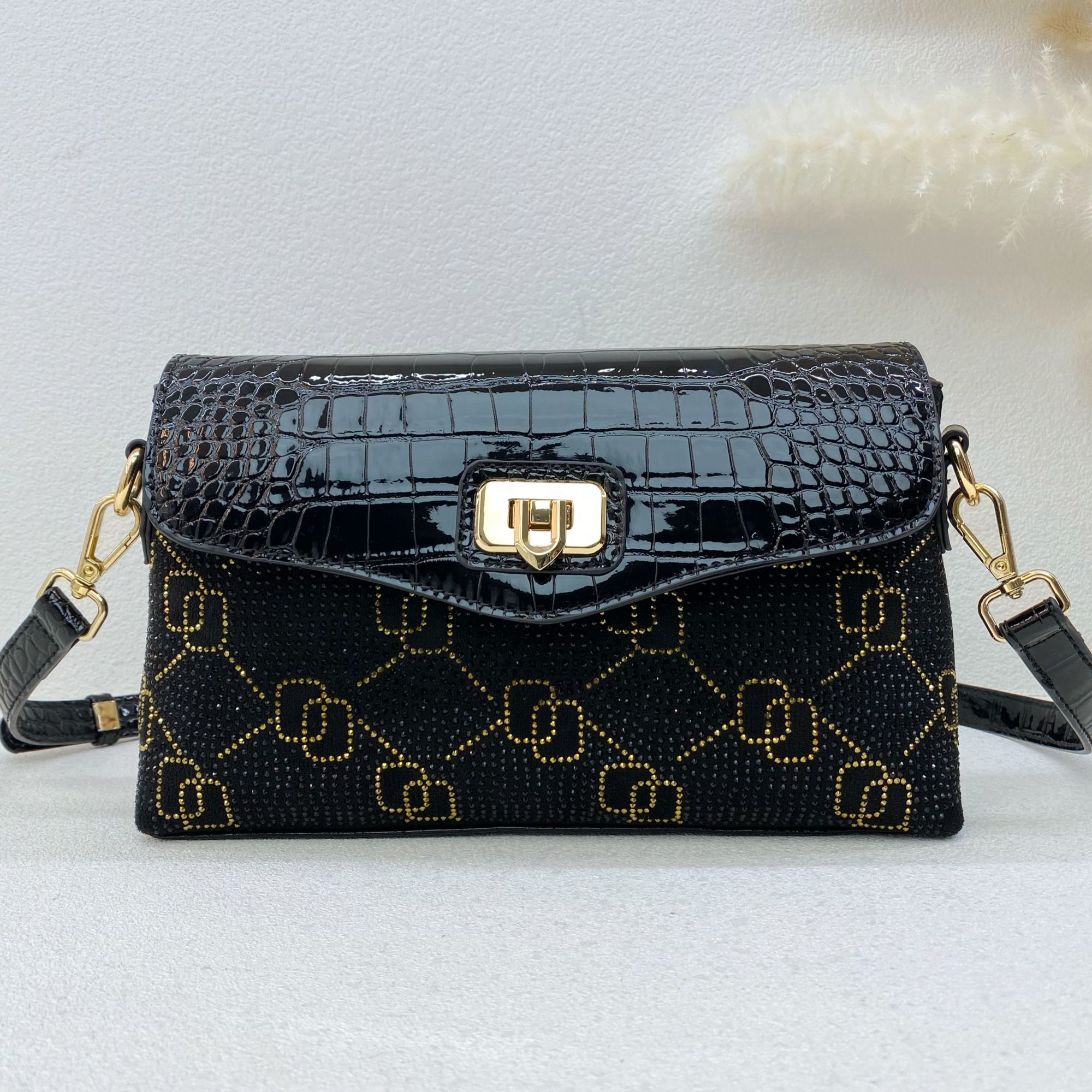 【金色华尔兹】时尚潮流翻盖小方包洋气包包女斜挎#8836