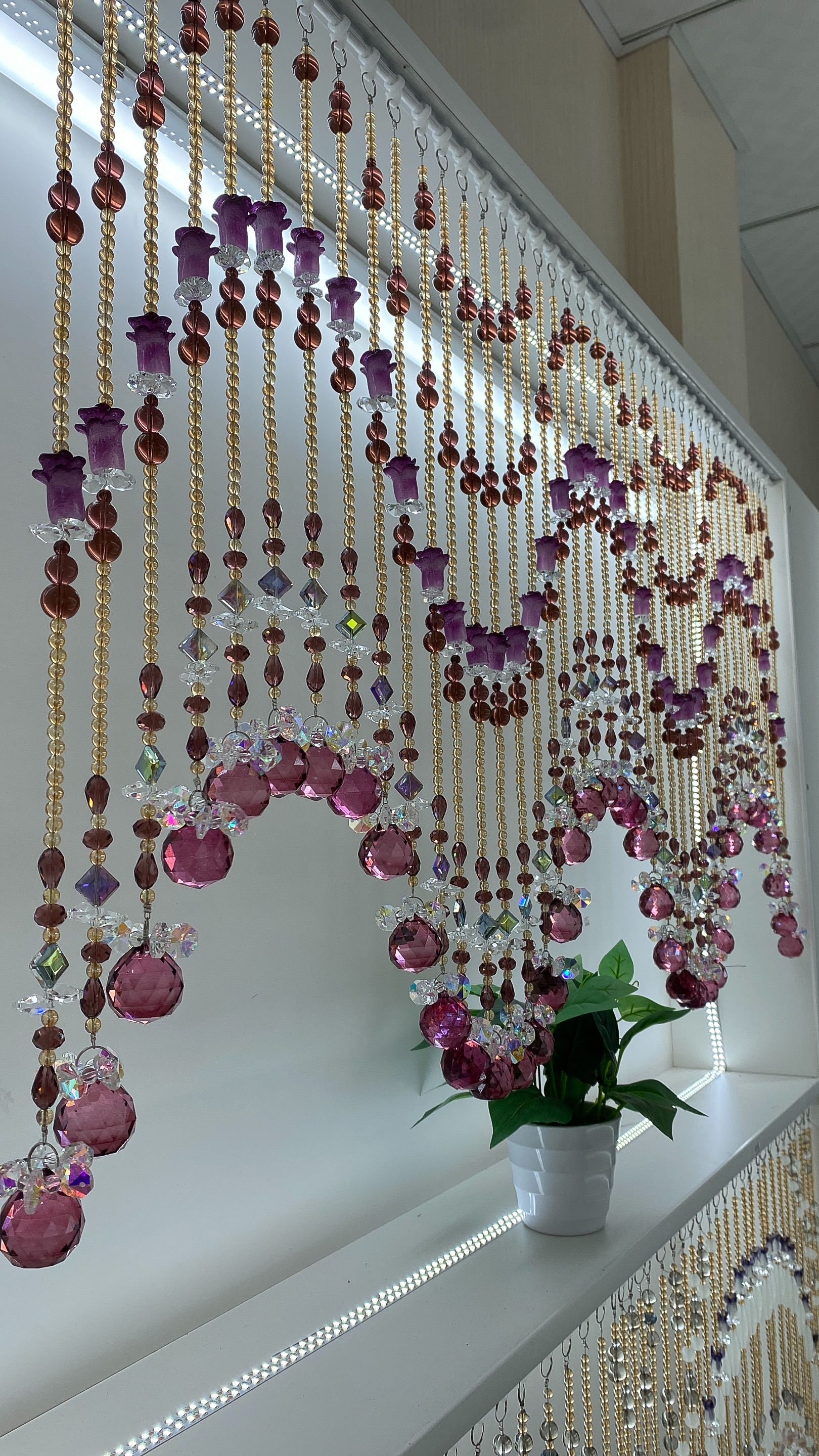 炫彩酒红八方来财好运帘