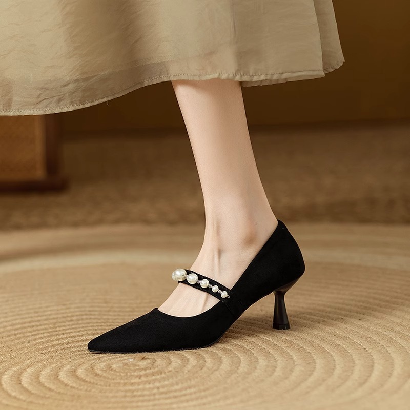 尖头低跟单鞋珍珠链仙女风百搭春秋方头粗跟浅口玛丽珍鞋气质跟鞋