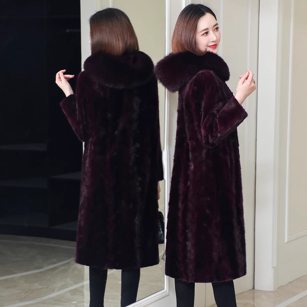 2025年冬季新款水貂皮草大衣女长款狐狸毛领妈妈装中老年拼貂外套