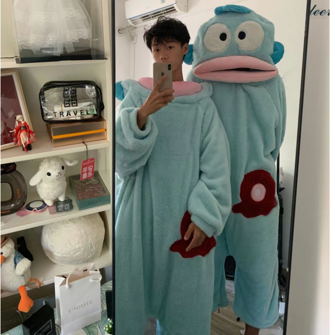 大嘴鱼连体睡衣珊瑚绒加厚卡通可爱丑鱼睡袍毛绒家居服可外穿秋冬